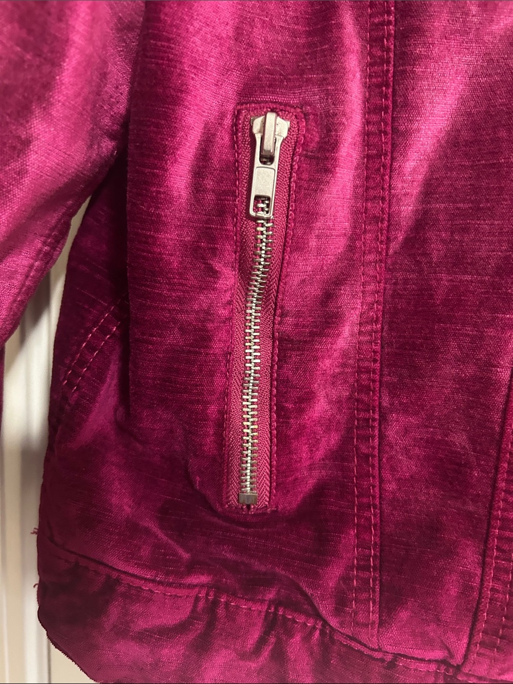 Free People Velvet Trucker Jacket - Magenta, Size XS/S - Picture 3 of 11
